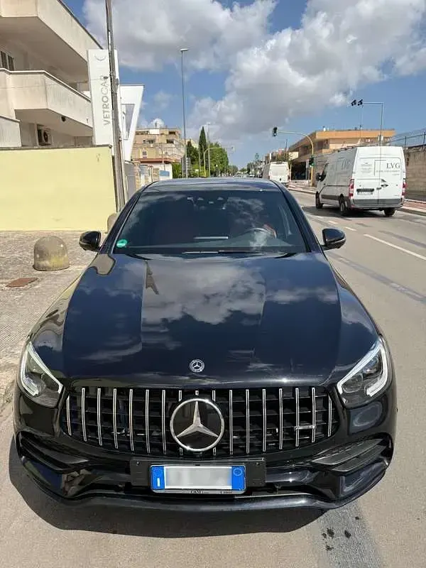 Usata Mercedes GLC400d Premium Plus 330 CV (242 kW) 2020 Nero SUV