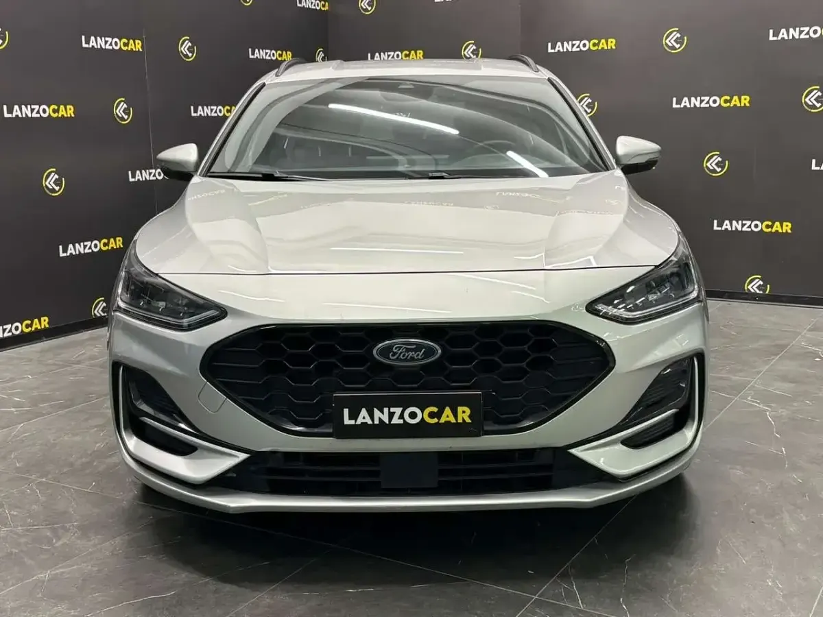 Usata Ford Focus ST-Line 155 CV (114 kW) 2023 Argento Station wagon