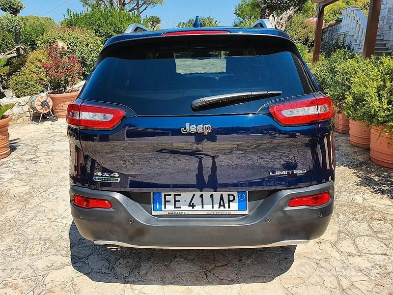 Usata Jeep Cherokee Limited 140 CV (102 kW) 2016 Blu SUV