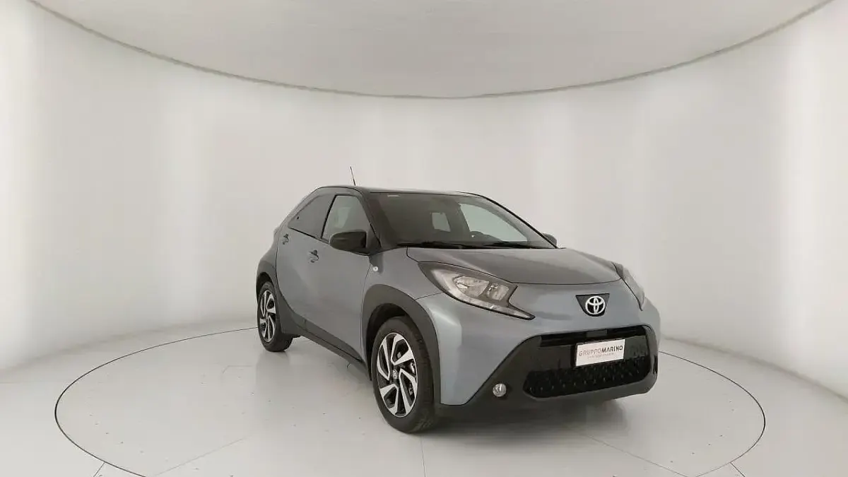 Usata Toyota Aygo Trend 72 CV (52 kW) 2024 Grigio