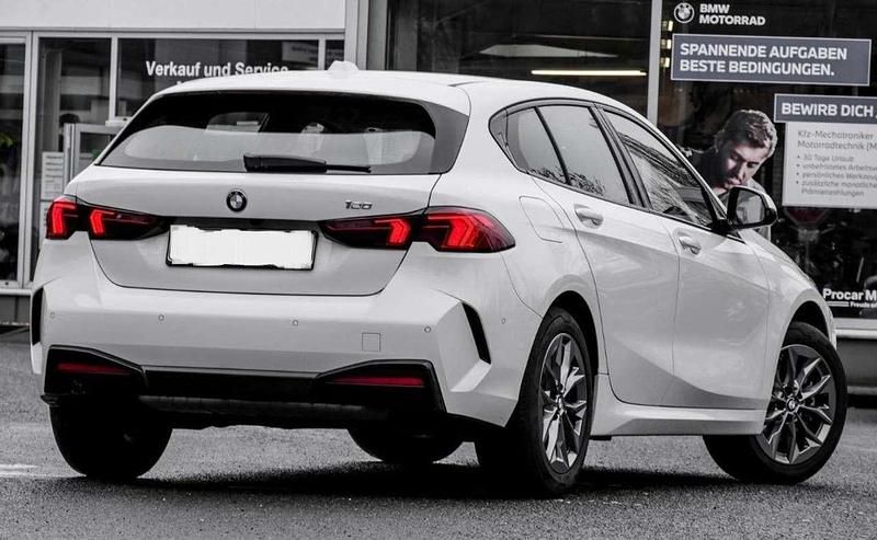 Usata BMW 120 M Sport 177 CV (130 kW) 2025 Bianco Utilitaria