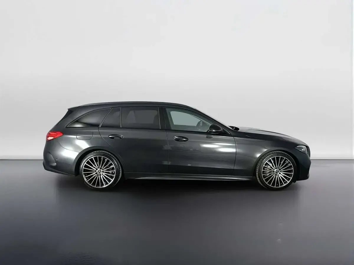 Usata Mercedes C220 Premium 197 CV (144 kW) 2023 Grigio Station wagon
