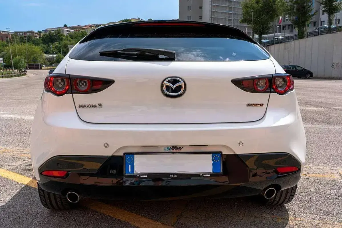 Usata Mazda 3 116 CV (85 kW) 2019 Bianco Berlina