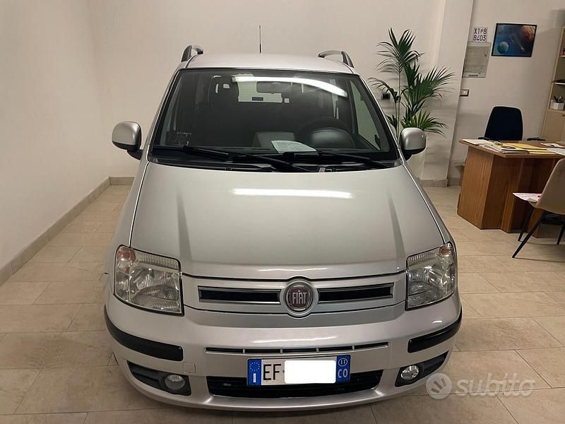 Usata Fiat Panda Emotion 69 CV (50 kW) 2011 Grigio Berlina