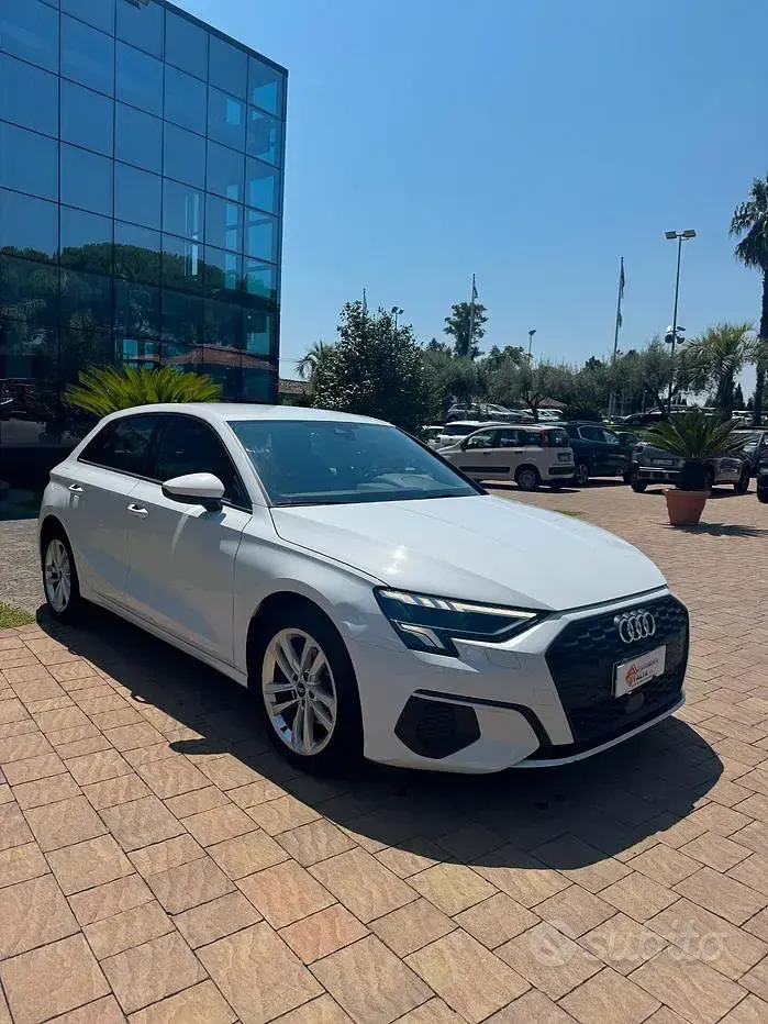 Usata Audi A3 S-Line 150 CV (110 kW) 2022 Bianco Berlina