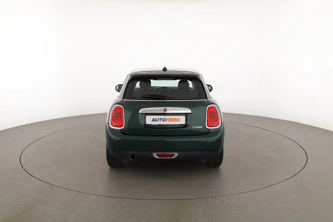 Käytetty Mini Cooper 135 HP (99 kW) 2016 Vihreä Viistoperä