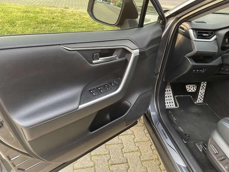 Usata Toyota RAV4 Hybrid Business Edition 222 CV (163 kW) 2020 SUV