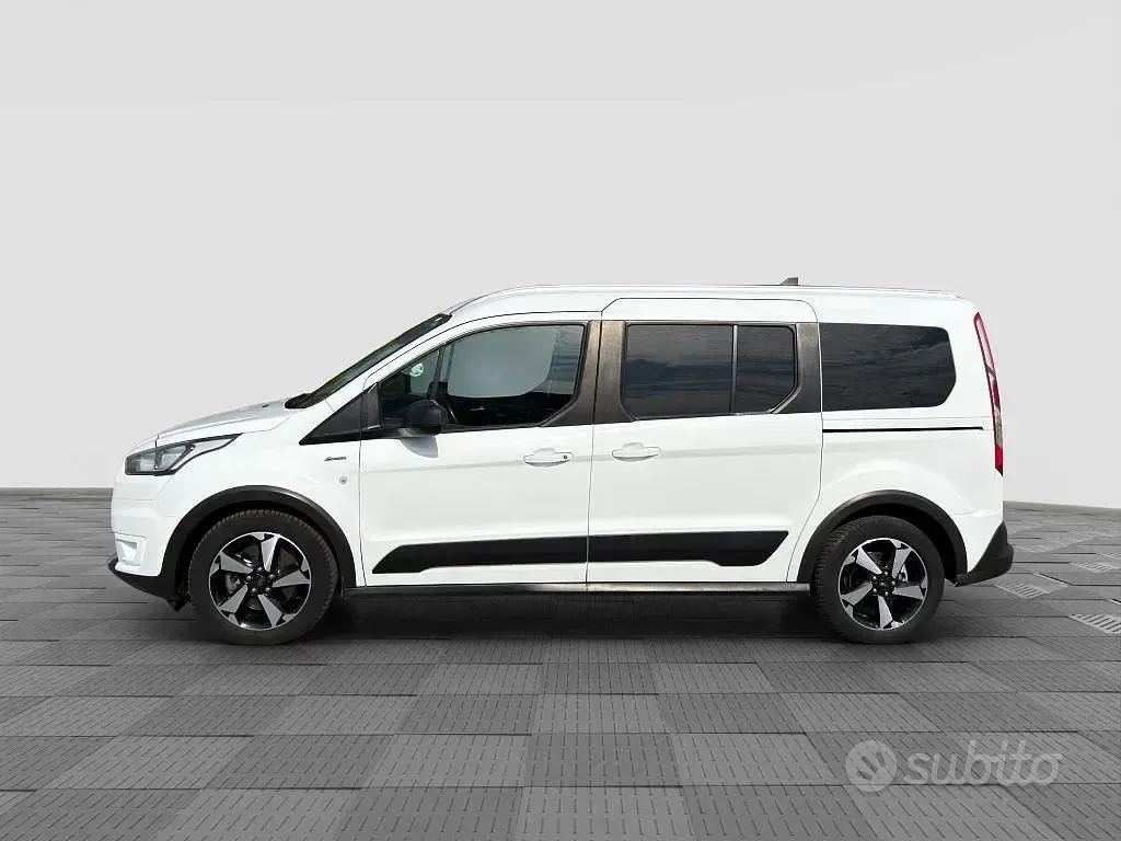 Usata Ford Tourneo Connect 120 CV (88 kW) 2021 Bianco Monovolume