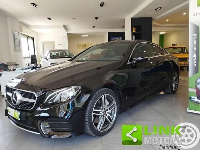 Usata Mercedes E220 Premium 194 CV (142 kW) 2017 Nero Coupé