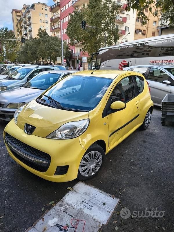 Usata Peugeot 107 68 CV (50 kW) 2009 Giallo Utilitaria