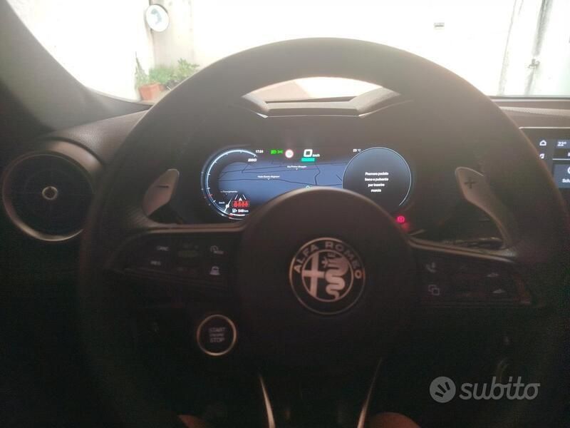 Usata Alfa Romeo Tonale 160 CV (117 kW) 2024 Grigio SUV