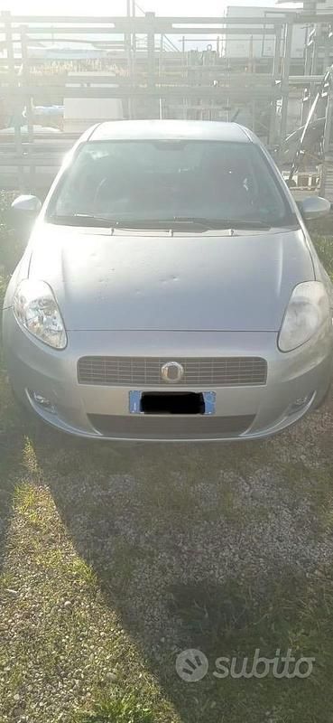 Grigio Usata 2007 Fiat Grande Punto Due volumi | 2000 € - Immagine 1/4