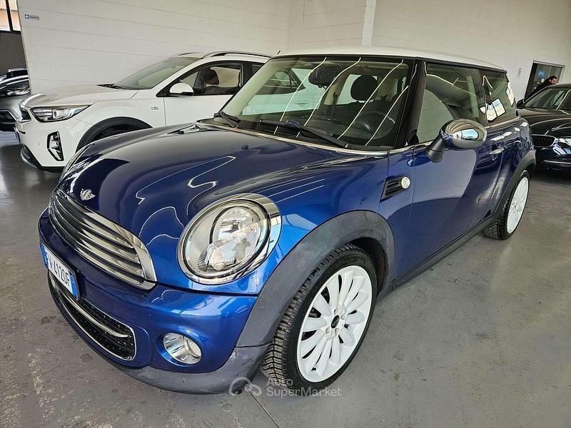Usata Mini Cooper D Hype 111 CV (81 kW) 2012 Blu/azzurro Utilitaria