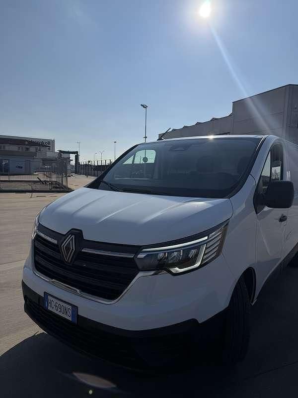 Usata Renault Trafic 131 CV (96 kW) 2024