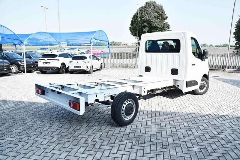 Nuova Renault Master 150 CV (110 kW) 2025 Bianco minerale  opaca Furgone