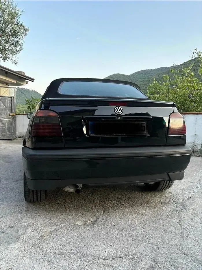 Usata VW Golf III 101 CV (74 kW) 1995 Nero Cabrio