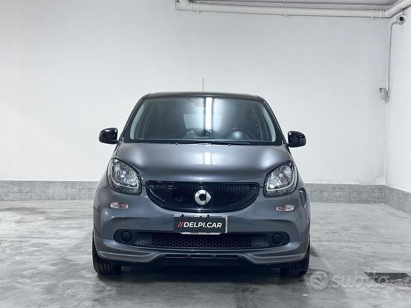 Usata Smart ForFour Brabus 90 CV (66 kW) 2017 Grigio Utilitaria