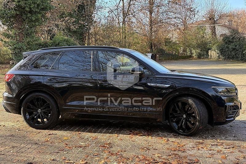 Usata VW Touareg R-line 231 CV (169 kW) 2021 Nero SUV