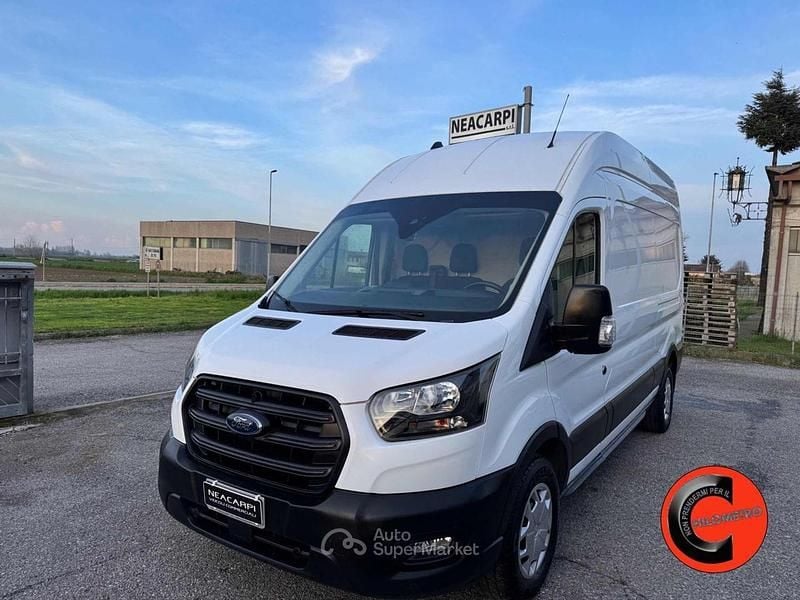 Usata Ford Transit 170 CV (125 kW) 2022 Bianco pastello Berlina