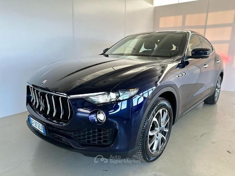 Usata Maserati Levante GranLusso 275 CV (202 kW) 2021 Blu SUV