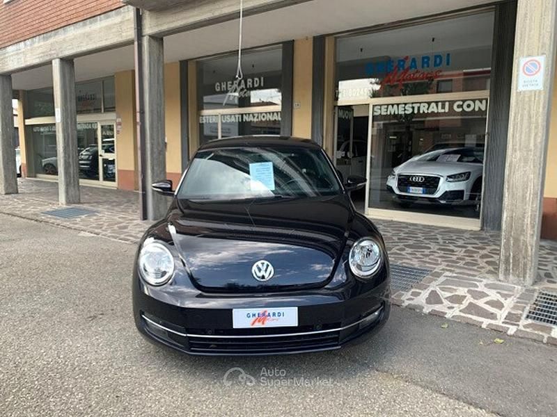 Usata VW Beetle Design 105 CV (77 kW) 2012 Nero Utilitaria