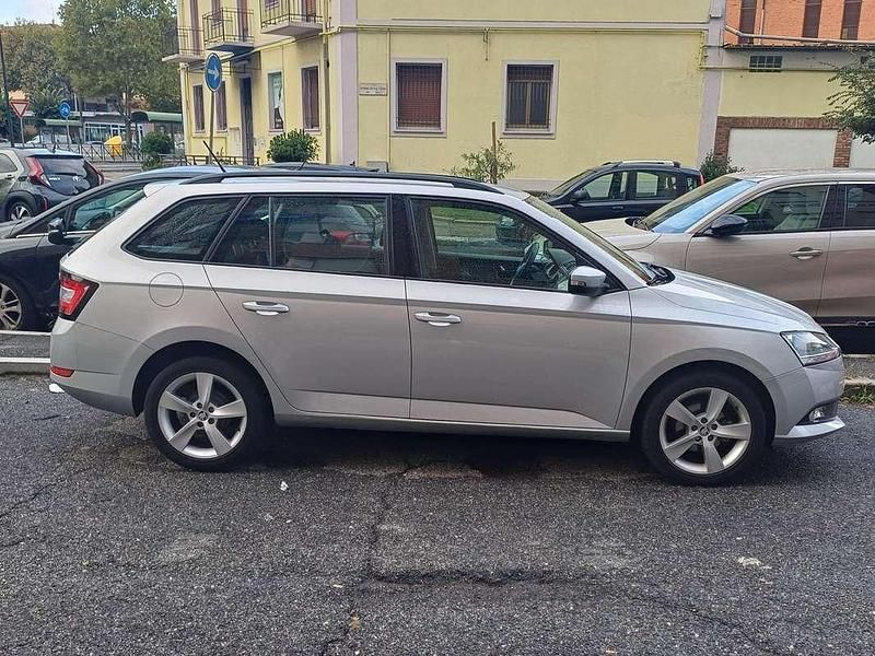 Usata Skoda Fabia Business Line 95 CV (69 kW) 2019 Grigio Station wagon