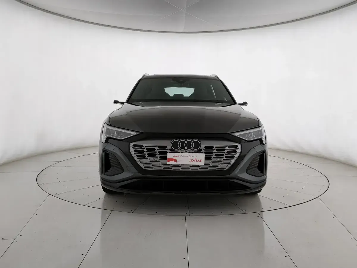 Usata Audi Q8 e-tron S-Line 300 kW (408 CV) 2023 Grigio scuro SUV