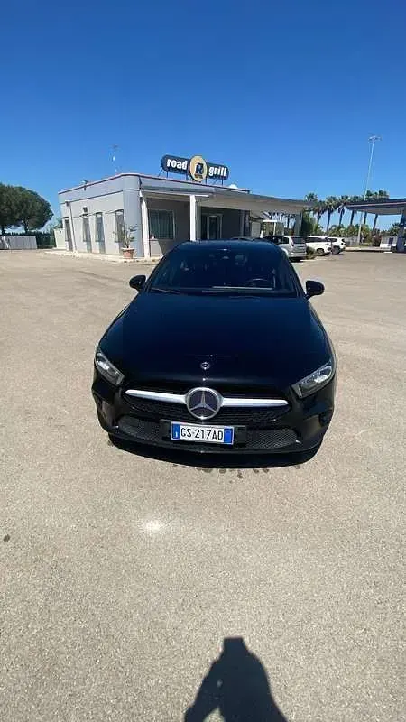 Usata Mercedes A180 Business 116 CV (85 kW) 2019 Berlina
