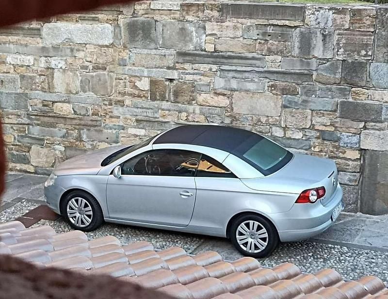 Usata VW Eos 140 CV (102 kW) 2008 Cabrio