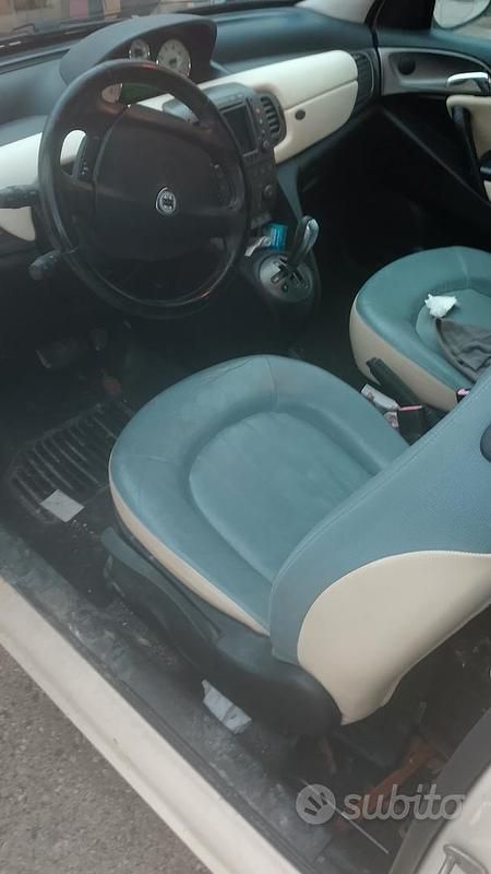 Usata Lancia Ypsilon 75 CV (55 kW) 2005 Utilitaria