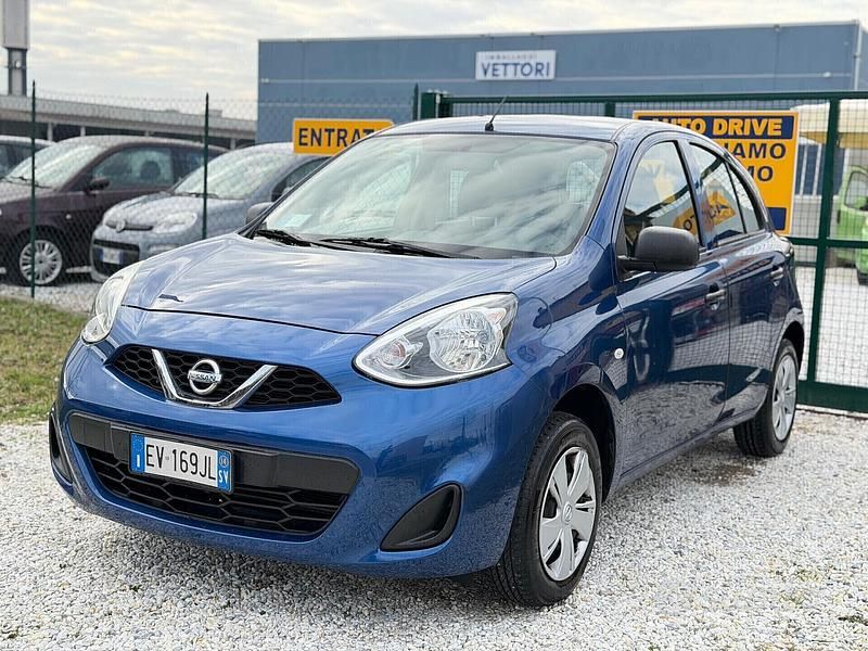 Usata Nissan Micra Tekna 80 CV (58 kW) 2014 Blu Utilitaria