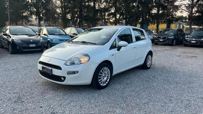 Usata Fiat Punto Easy 85 CV (62 kW) 2015 Bianco Utilitaria