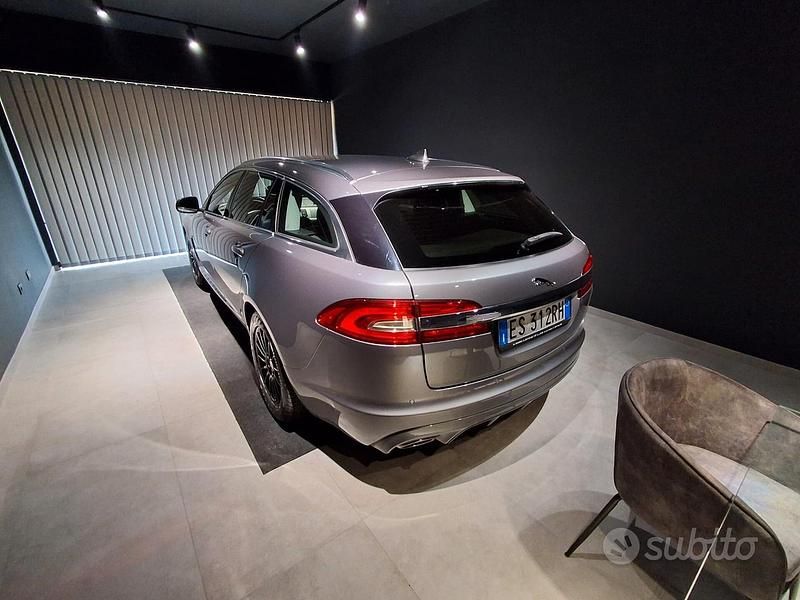 Usata Jaguar XF Premium Luxury 200 CV (147 kW) 2013 Grigio Station wagon