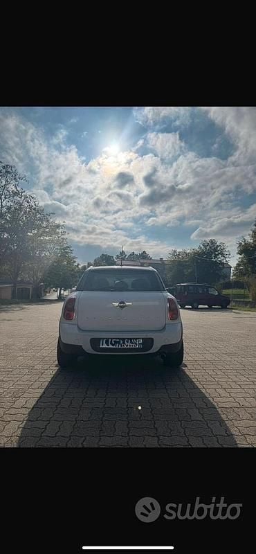 Usata Mini Cooper 122 CV (89 kW) 2011 Bianco Utilitaria
