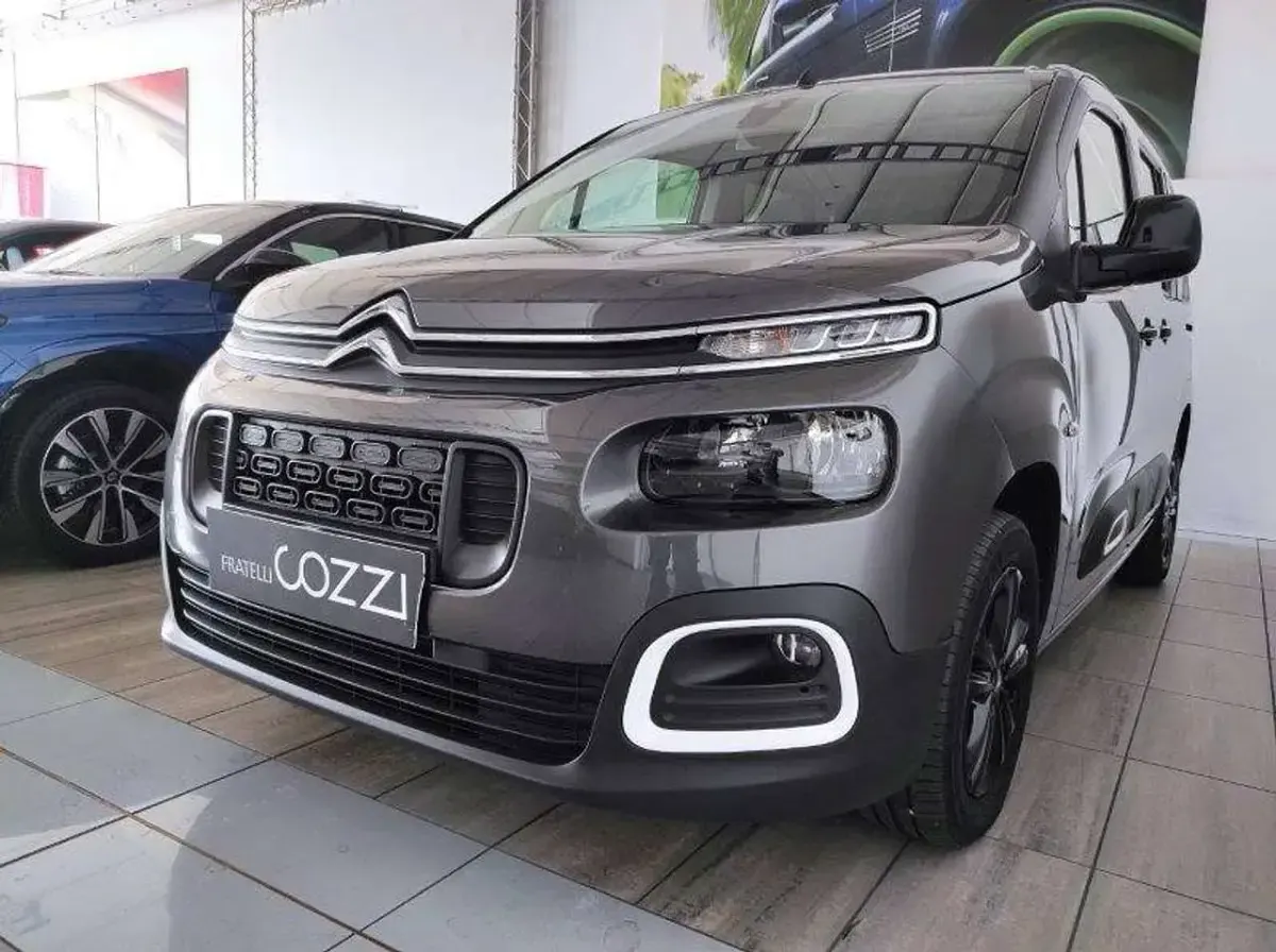 Usata Citroën e-Berlingo Feel 102 CV (75 kW) 2024 Grigio Station wagon