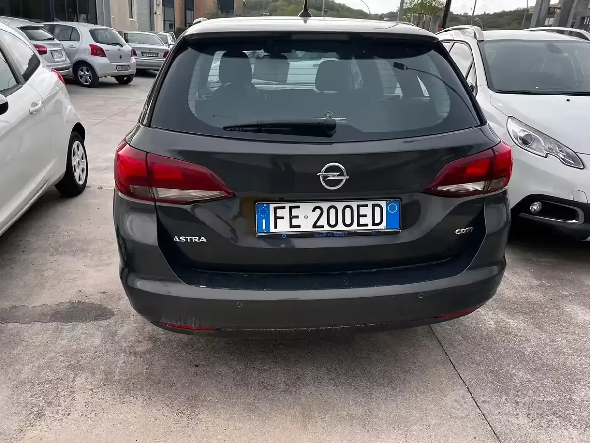 Usata Opel Astra 110 CV (80 kW) 2016 Grigio Station wagon