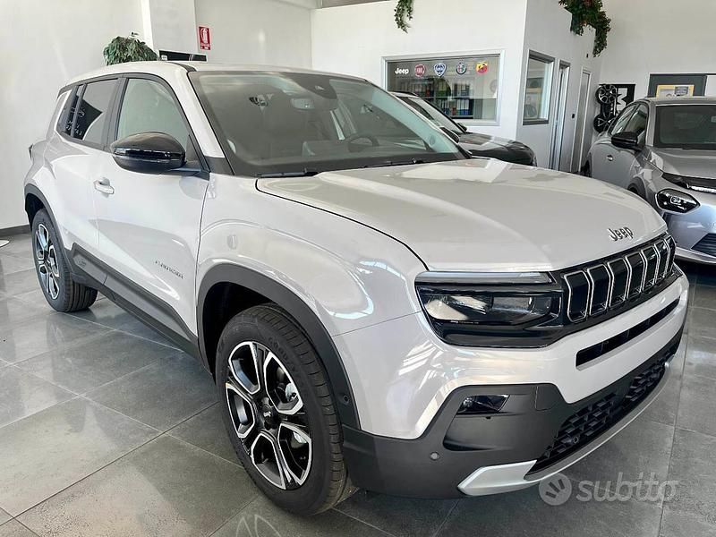 Nuova Jeep Avenger Summit 2025 Grigio SUV