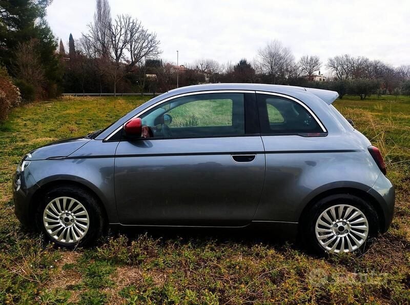 Usata Fiat 500e Red 42 kW (58 CV) 2021 Grigio Utilitaria