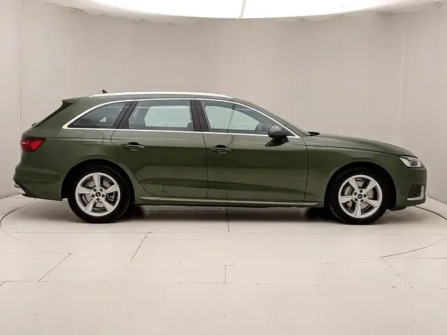 Usata Audi A4 Advanced Plus 204 CV (150 kW) 2024 Verde Station wagon