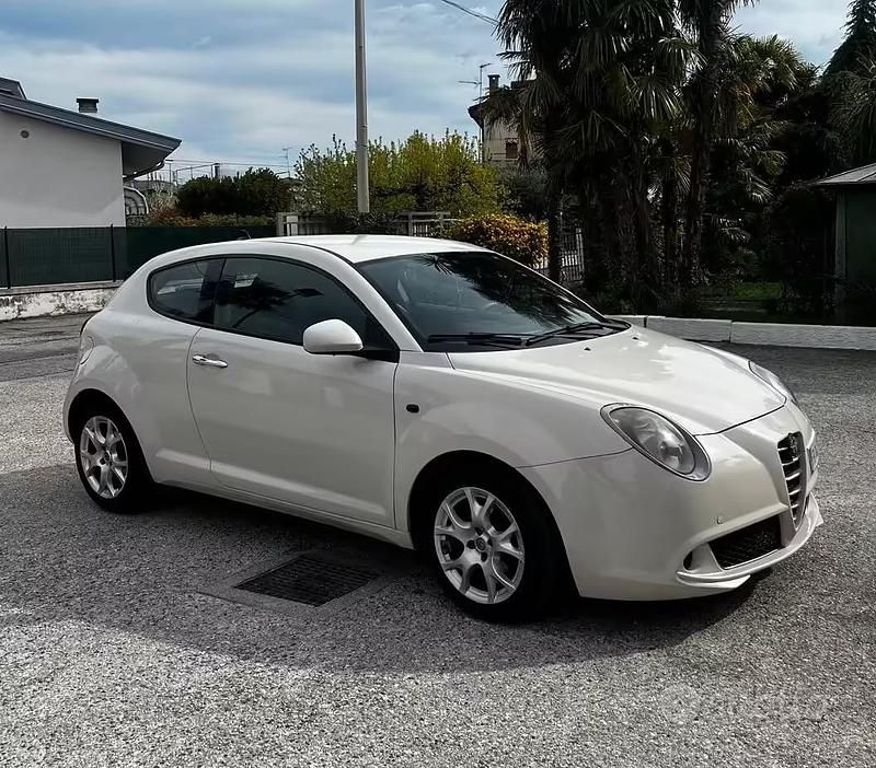 Usata Alfa Romeo MiTo 120 CV (88 kW) 2016 Bianco Utilitaria