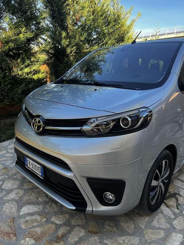 Usata Toyota Proace Verso Luxury 177 CV (130 kW) 2017 Station wagon
