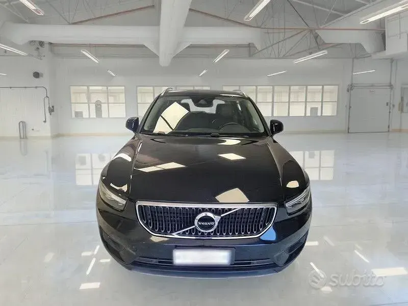 Usata Volvo XC40 Business Edition 190 CV (139 kW) 2020 Nero SUV