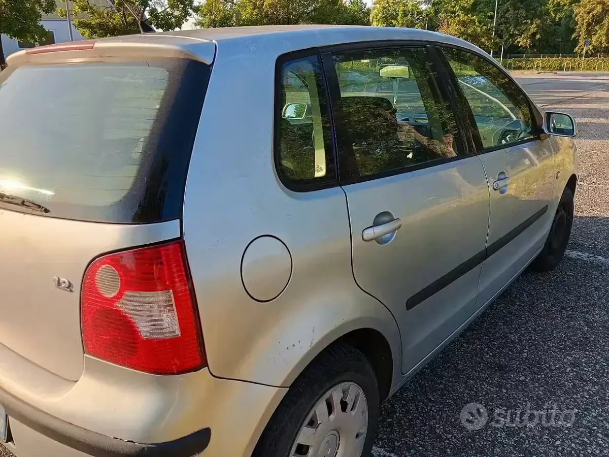 Usata VW Polo 64 CV (47 kW) 2002 Grigio Berlina
