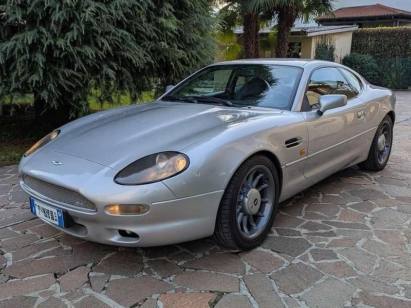 Usata Aston Martin DB7 332 CV (244 kW) 1999 Argento Coupé