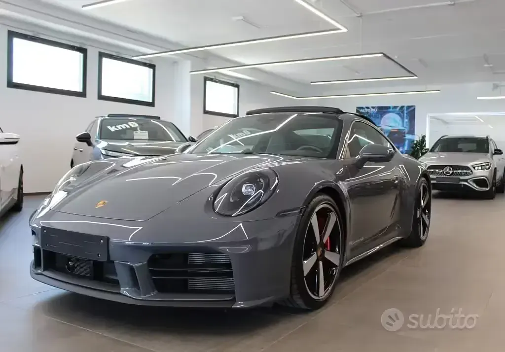 Usata Porsche 911 Carrera 4S 480 CV (353 kW) 2026 Grigio ardesia Coupé