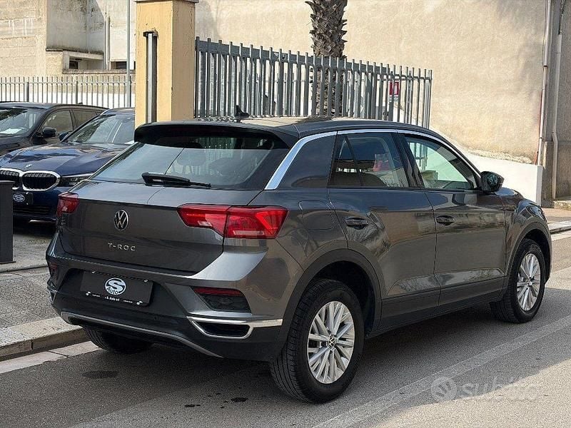 Usata VW T-Roc Style 116 CV (85 kW) 2021 Grigio SUV