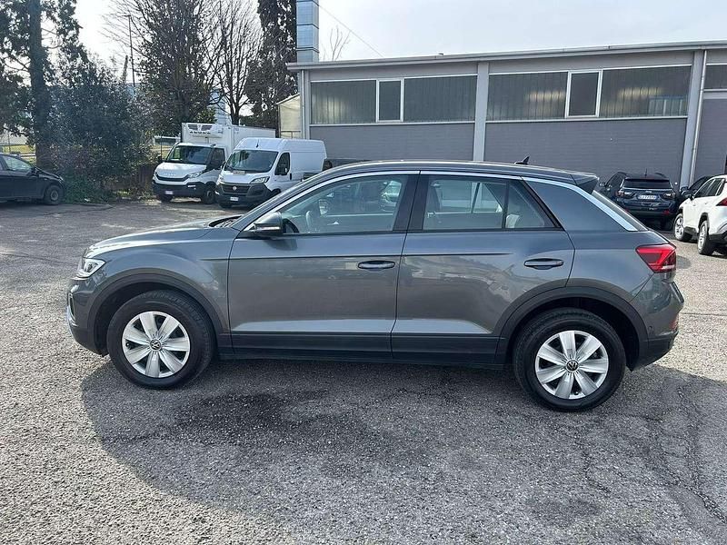 Usata VW T-Roc Style 110 CV (80 kW) 2022 Grigio SUV