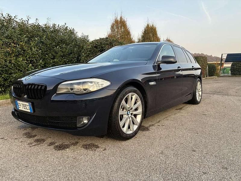 Usata BMW 525 218 CV (160 kW) 2013 Blu Station wagon