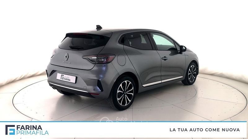 Usata Renault Clio V Techno 91 CV (66 kW) 2025 Gray Berlina