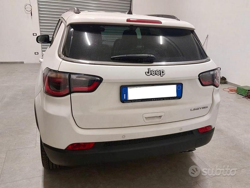 Usata Jeep Compass 120 CV (88 kW) 2017 Bianco SUV